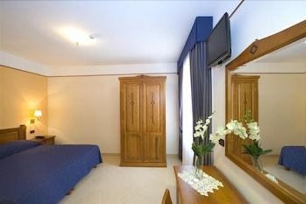 Ulisse Deluxe Hostel (Sorrent)